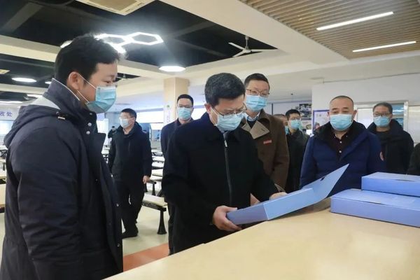 市委常委、宣传部部长邓崴一行来...